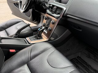 2015 Volvo V40 Cross Country I, чёрный, 1800000 рублей, вид 5
