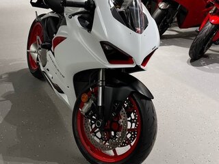 2022 Ducati Panigale V2, белый, 2000000 рублей, вид 4
