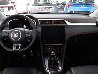 2024 MG ZS II Рестайлинг, серебристый, 2537000 рублей, вид 5