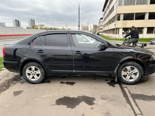 2008 Skoda Octavia II (A5), чёрный, 350000 рублей, вид 4
