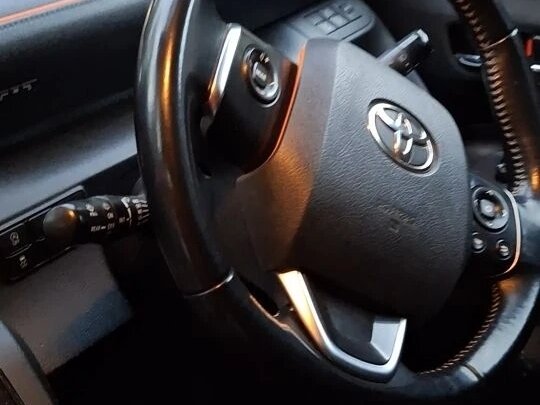 2015 Toyota Sienta II, жёлтый, 1250000 рублей - вид 20