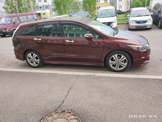 2013 Honda Stream II Рестайлинг, красный, 1400000 рублей, вид 2