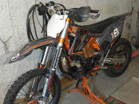 2019 KTM 300 EXC, серый, 499000 рублей, вид 2
