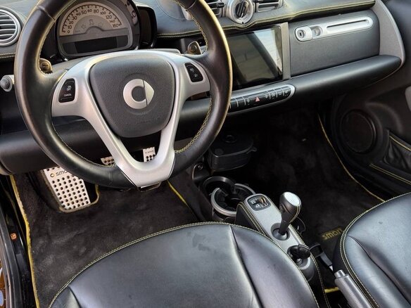 2014 Smart Fortwo II, жёлтый, 1750000 рублей - вид 13