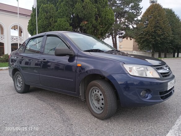 2014 Lada (ВАЗ) Granta I, синий, 395000 рублей - вид 2