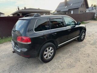 2004 Volkswagen Touareg I, чёрный, 725000 рублей, вид 5