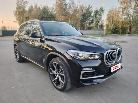 2020 BMW X5 25d IV (G05/G18), чёрный, 5530000 рублей, вид 3