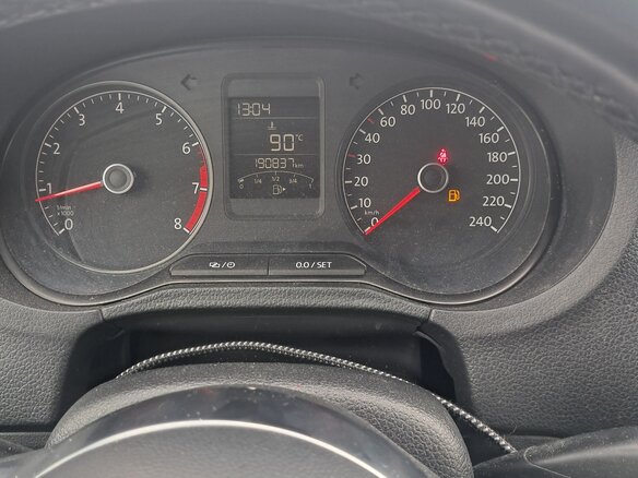 2019 Volkswagen Polo V Рестайлинг, белый, 900000 рублей - вид 4