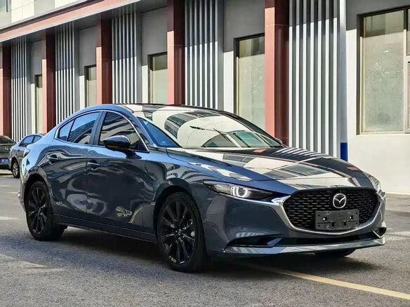 2023 Mazda 3 Axela IV (BP), голубой, 2300000 рублей - вид 2