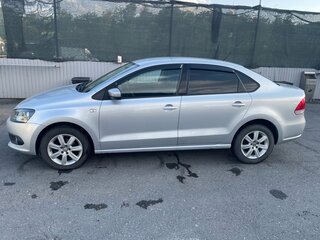 2011 Volkswagen Polo V, серебристый, 650000 рублей, вид 4