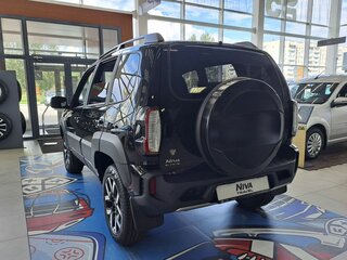 2026 Lada (ВАЗ) Niva Travel I Рестайлинг, чёрный, 1795860 рублей, вид 3