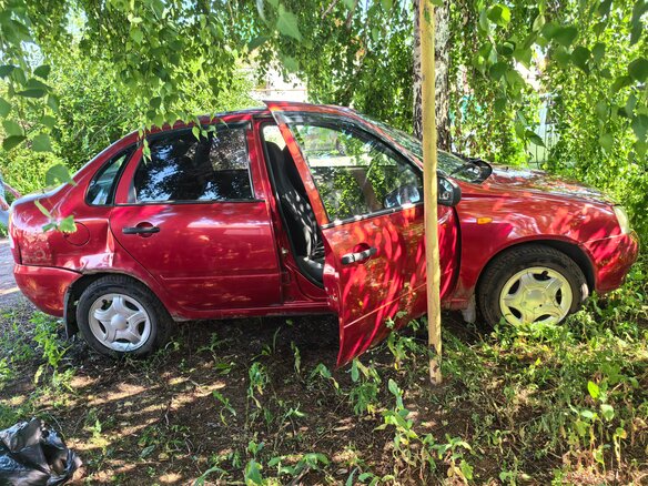 2006 Lada (ВАЗ) Kalina I, красный, 110000 рублей - вид 1