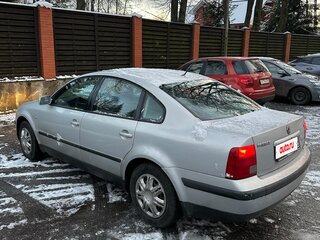 1998 Volkswagen Passat B5, серебристый, 420000 рублей, вид 4