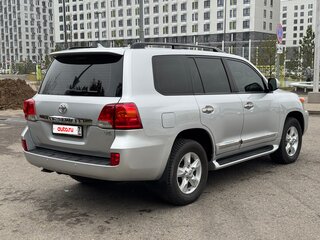 2014 Toyota Land Cruiser 200 Series Рестайлинг 1, серый, 3950000 рублей, вид 3