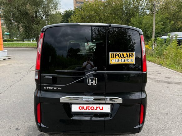 2018 Honda Stepwgn V Рестайлинг, чёрный - вид 2