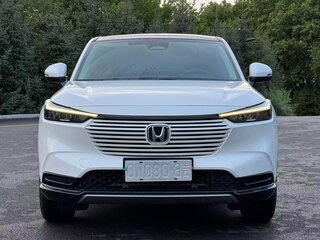 2022 Honda Vezel II, белый, 1450000 рублей, вид 2
