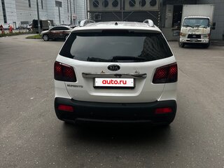 2011 Kia Sorento II, белый, 1050000 рублей, вид 3