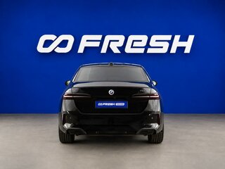 2024 BMW 5 серии 520i VIII (G60/G61/G68), синий, 6998888 рублей, вид 4