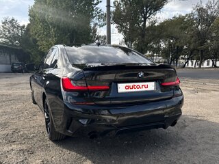 2020 BMW 3 серии 320i xDrive VII (G2x), чёрный, 1800000 рублей, вид 3