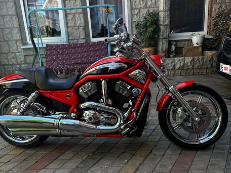 2006 Harley-Davidson CVO, красный, 980000 рублей, вид 5