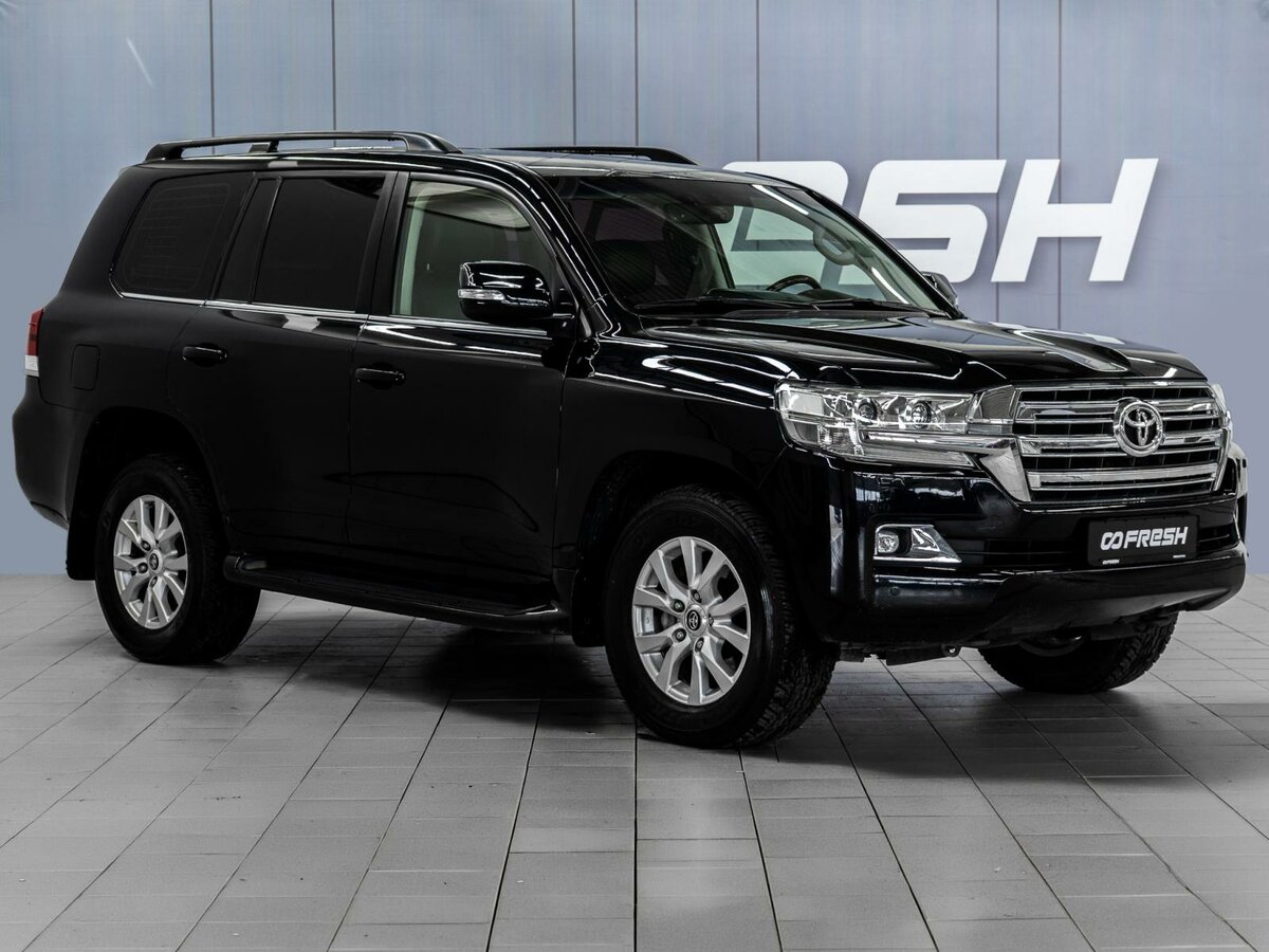 Открыть фотографии: Toyota Land Cruiser 200 Series Рестайлинг 2
