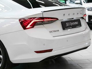 2020 Skoda Octavia IV (A8), белый, 1990000 рублей, вид 5