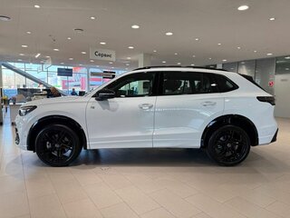2026 Volkswagen Tiguan L Pro III (China Market), белый, 5180000 рублей, вид 4