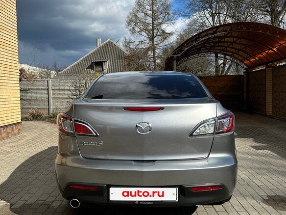 2011 Mazda 3 II (BL), серебристый, 1000000 рублей - вид 2