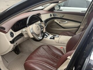 2018 Mercedes-Benz Maybach S-Класс 560 I (X222) Рестайлинг, чёрный, 12600000 рублей, вид 4