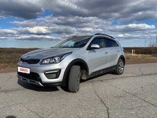 2019 Kia Rio X-Line IV, серебристый, 1720000 рублей, вид 2