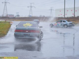 1993 Toyota Cresta IV (X90), серый, 750000 рублей, вид 4