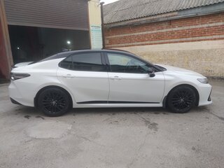 2022 Toyota Camry VIII (XV70) Рестайлинг, белый, 4300000 рублей, вид 2