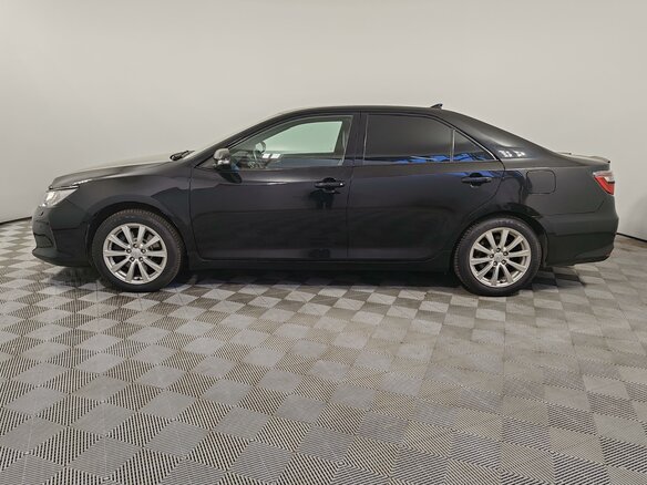 2017 Toyota Camry VII (XV50) Рестайлинг, чёрный, 1849000 рублей - вид 7