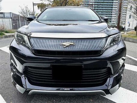 Toyota Harrier III (XU60)