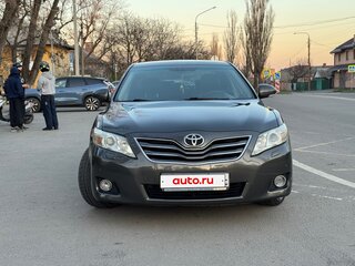 2009 Toyota Camry VI (XV40) Рестайлинг, серебристый, 1320000 рублей, вид 1