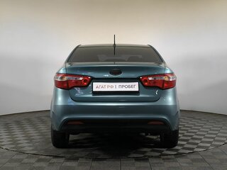 2011 Kia Rio 4-speed III, зелёный, 700000 рублей, вид 5