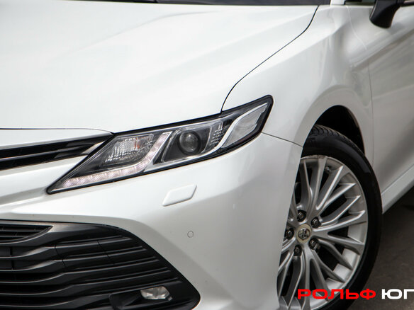 2019 Toyota Camry VIII (XV70), белый - вид 17