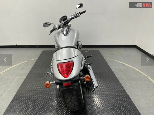 2006 Suzuki Boulevard M109R, серый, 750000 рублей - вид 3