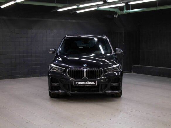 2021 BMW X1 20i xDrive II (F48) Рестайлинг, чёрный, 2289000 рублей - вид 1