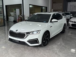 2023 Skoda Octavia IV (A8), белый, 2240000 рублей, вид 1