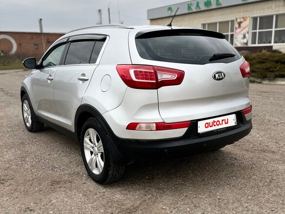 2010 Kia Sportage III, серебристый, 1100000 рублей - вид 4