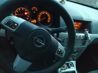 2011 Opel Astra H Рестайлинг, серебристый, 250000 рублей, вид 4