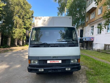 2009 TATA 613, белый, 550000 рублей, вид 1
