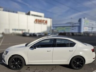 2022 Skoda Octavia III (A7) Рестайлинг, белый, 2000000 рублей, вид 5