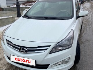 2016 Hyundai Solaris I Рестайлинг, белый, 1100000 рублей, вид 2