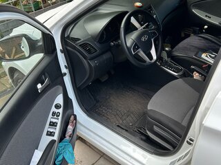 2014 Hyundai Solaris I, белый, 810000 рублей, вид 3
