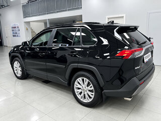 2020 Toyota RAV4 V (XA50), чёрный, 3330000 рублей, вид 4
