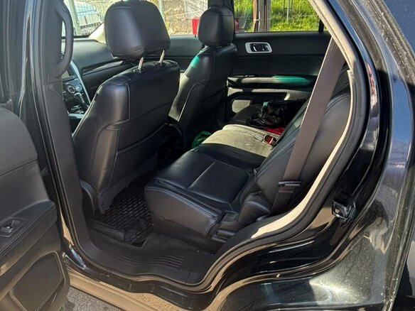 2015 Ford Explorer V, чёрный, 1600000 рублей - вид 6