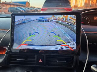2017 Toyota Sienta II, белый, 1240000 рублей, вид 2