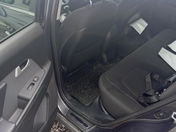 2014 Kia Sportage III Рестайлинг, серый, 1100000 рублей - вид 9